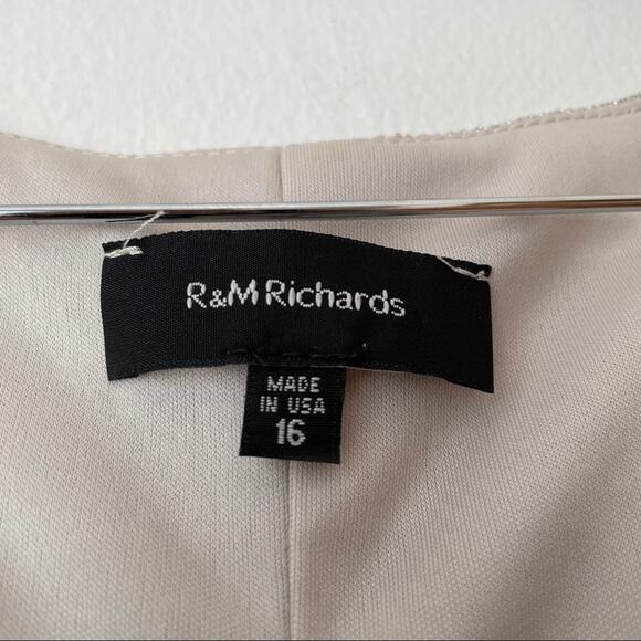 NWOT R&M Richards Silver Sleeveless Dress - Picture 2 of 10